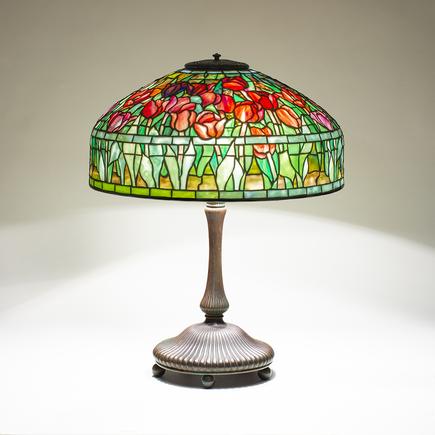 Tiffany Studios  Tulip Table Lamp 1