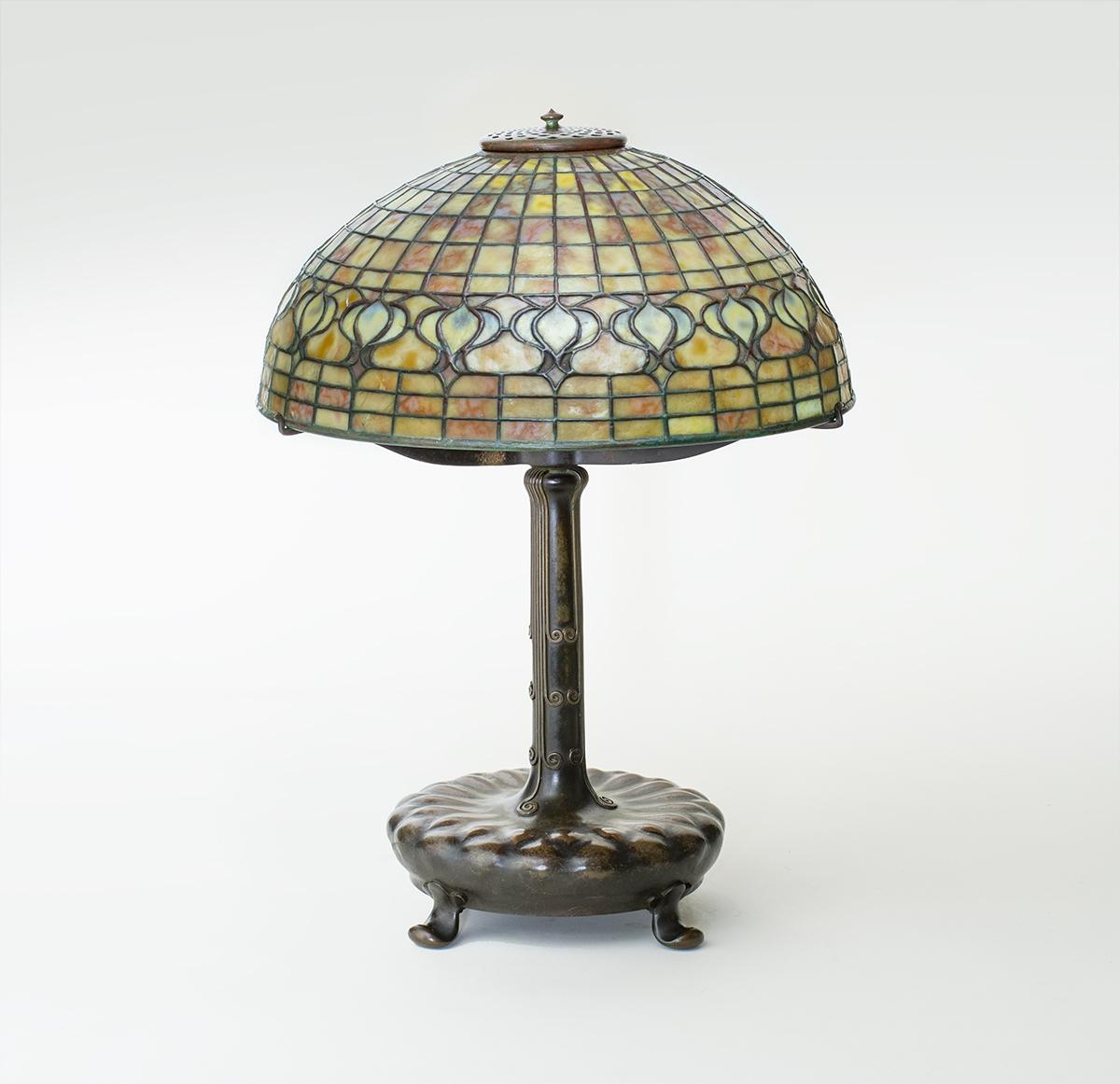 Tiffany Studios Pomegranate Table Lamp 2