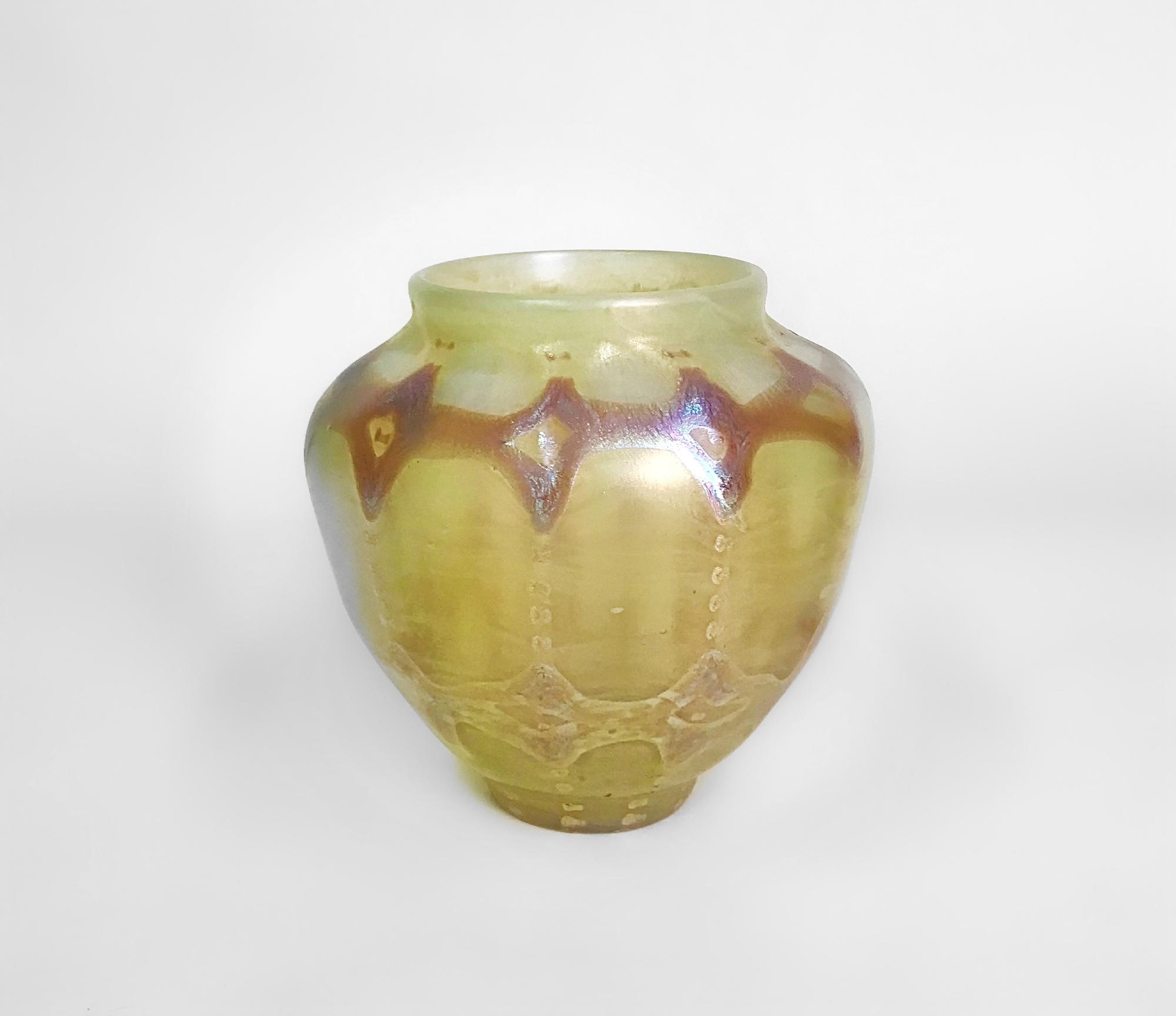 Tiffany Favrile Glass Opalescent Vase 1