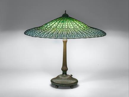 Tiffany Studios  Lotus Table Lamp 1