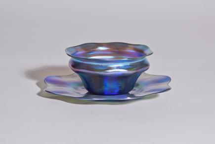 Tiffany Favrile Glass  Finger Bowl and Underplate 1