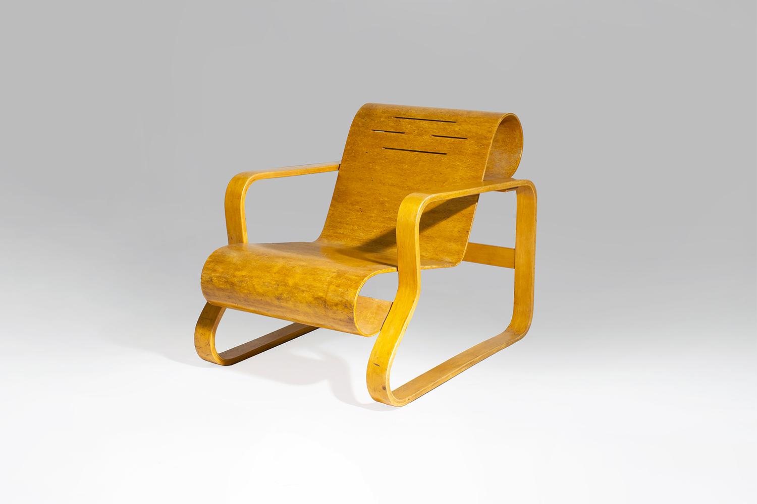 Alvar Aalto  Paimio Chair 1